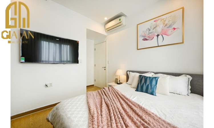 CHUYỂN NHƯỢNG CĂN GÓC 2 PHÒNG NGỦ 2 WC THÁP 3