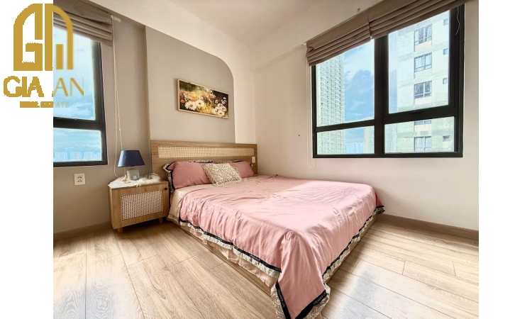 Bán căn hộ 2 PN, 2 WC MASTERI Thảo Điền, view tàu điện giá 7,35 tỷ